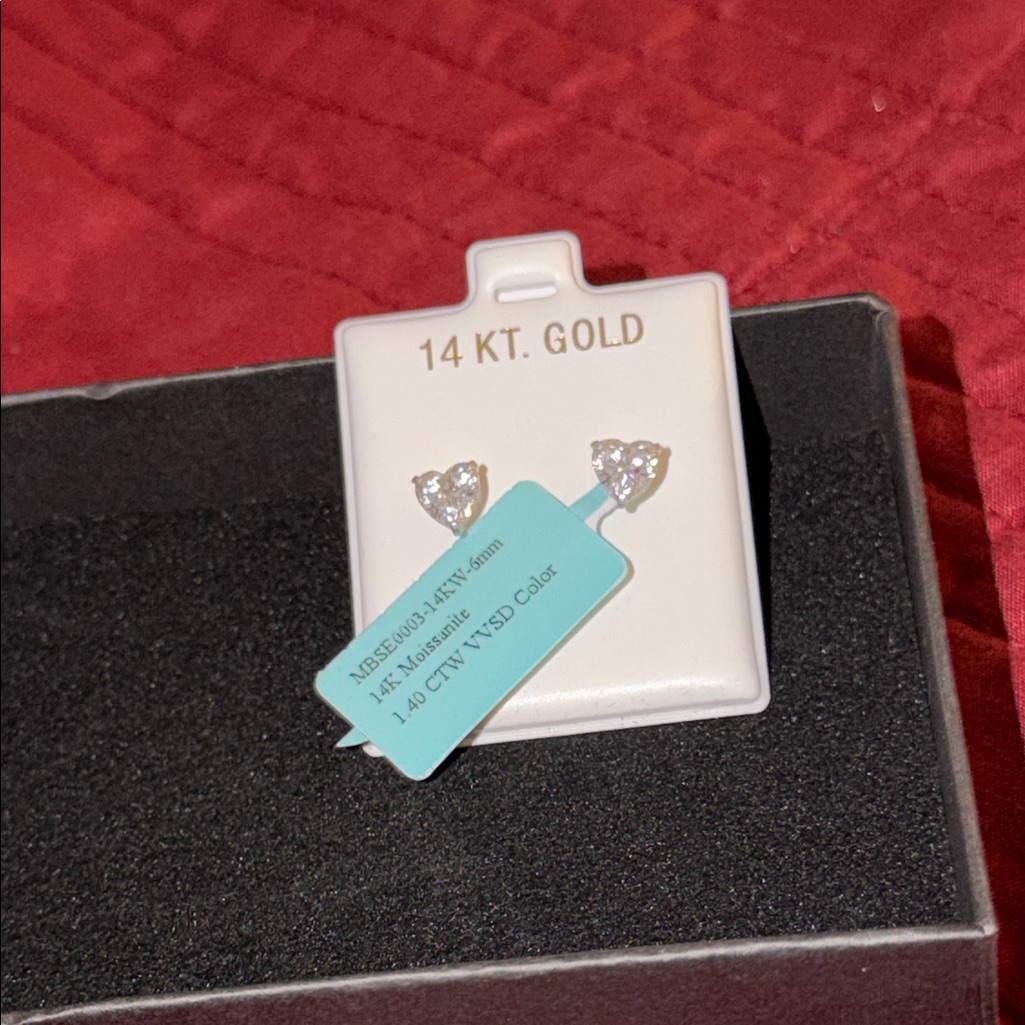 Elegant 14 Kt White Gold Heart Earrings  6mm Studs